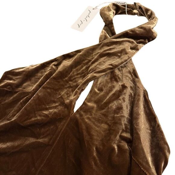 Petal and Pup Celine Velvet Halter Top Brown Sexy Classy - Picture 2 of 10